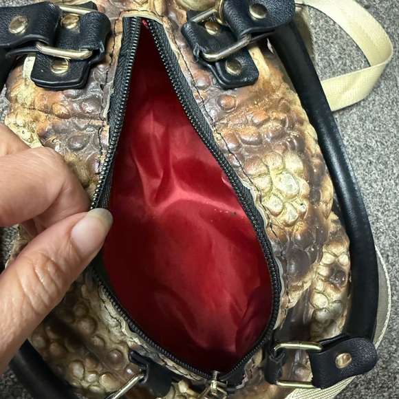 Windy willow latex toad frog purse - Picture 7 of 8